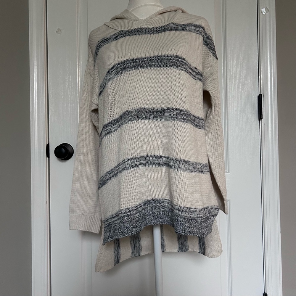 Boho Beachy Striped Hooded Sweater Hi-Low Hem Oversized
Coastal Cozy Top Medium - Picture 2 of 10